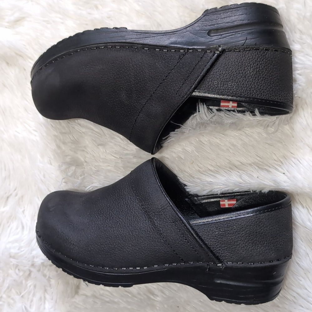 Sanita Black Professional Textured Oil Clog Size 37 Wide - Picture 9 of 12